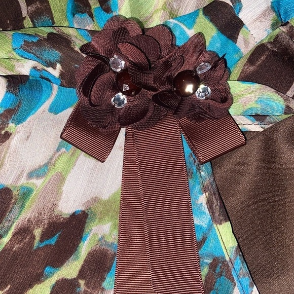 IZ Byer Women’s Medium Sleeveless Flowy Layered Feminine Aqua Brown Green Blouse - Picture 5 of 6